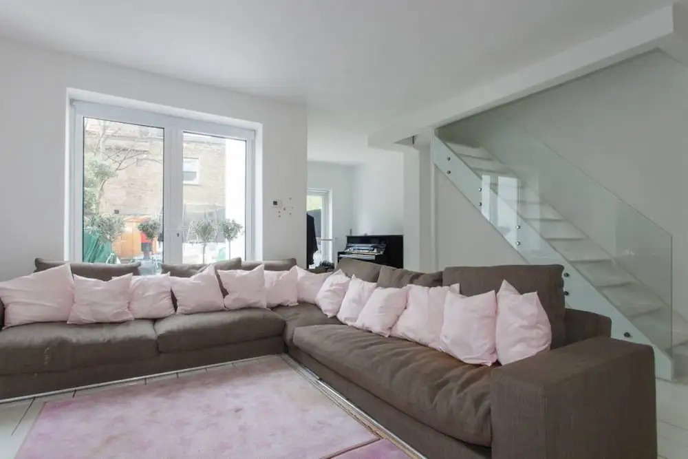 5 Storey 5 Bedroom House in Kilburn