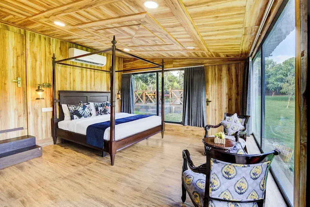 Alaya Stays Fortezza | Pet-friendly 6-BHK Farmhouse With Private Pool