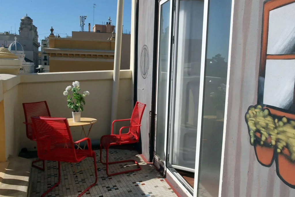 Purple Nest Hostel