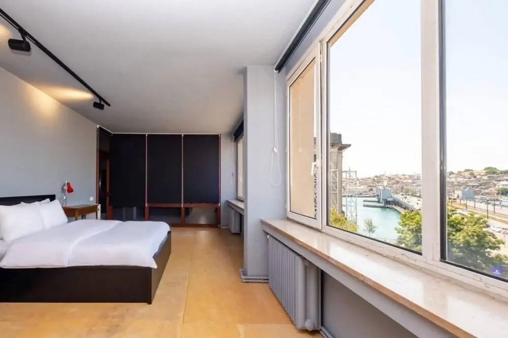 Flat With Karakoy View Near Ferry Station