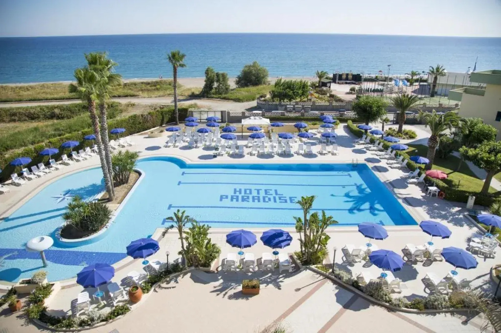 Hotel Village Paradise