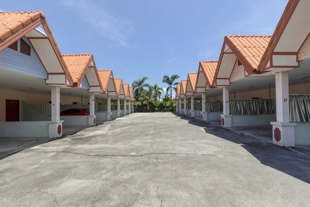 OYO 1070 Paradise Resort