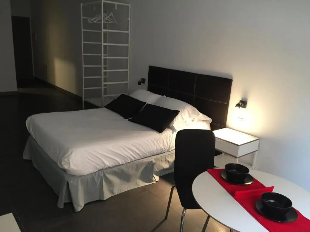 Room and Kitchen Bilbao
