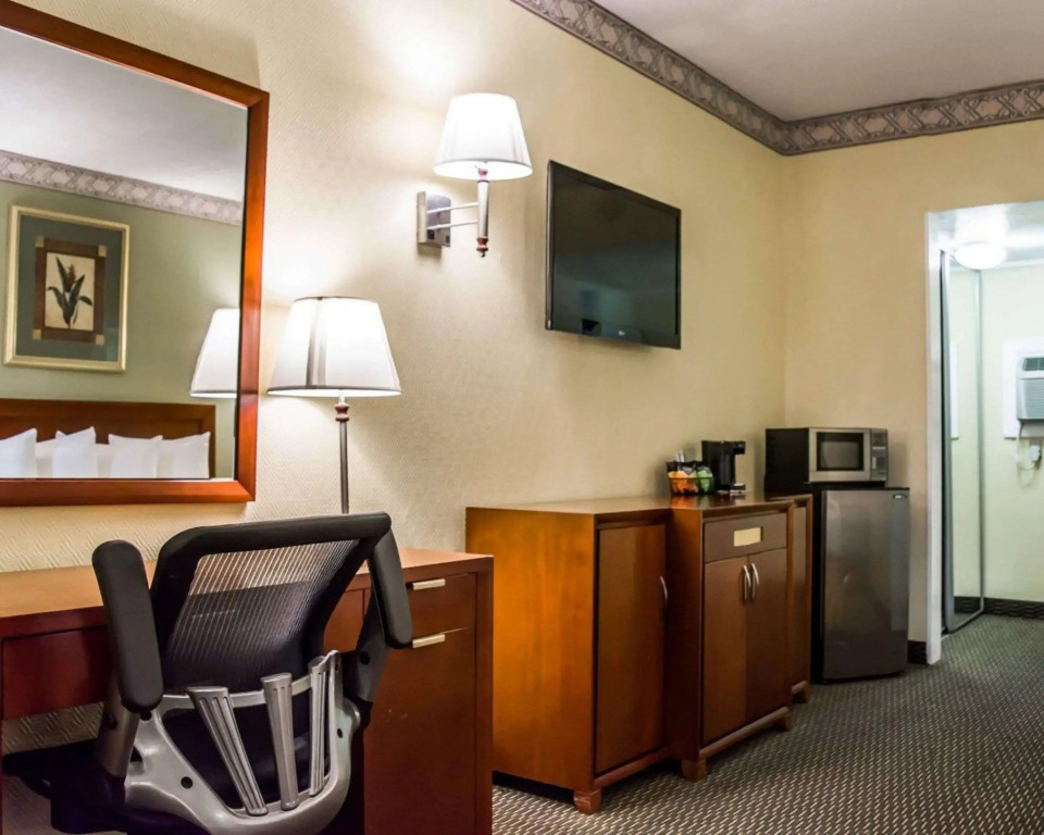 Quality Inn Tampa Airport - Cruise Port