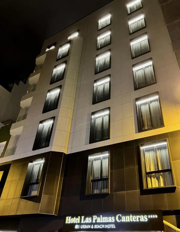 Hotel LIVVO La Escarlata