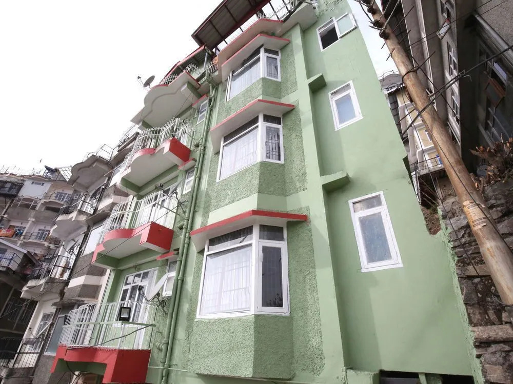 Oyo 13110 Home Valley View 3Bhk Panthaghati