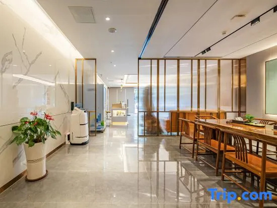 Wanjiaxuan Hotel (Shenzhen North Railway Station Putian Huawei Base Branch)