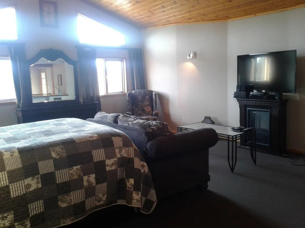 Mount Logan Lodge