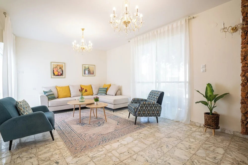 Supreme 4BR Villa With Garden & Sea View