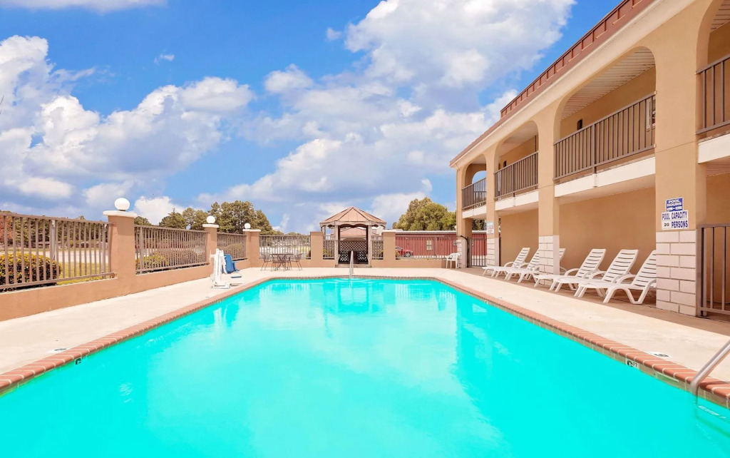 Quality Inn & Suites Dumas