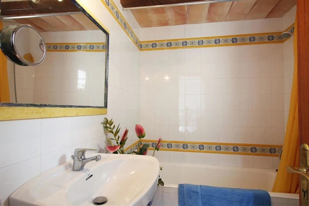 Villa - 3 Bedrooms with Pool and WiFi - 103221