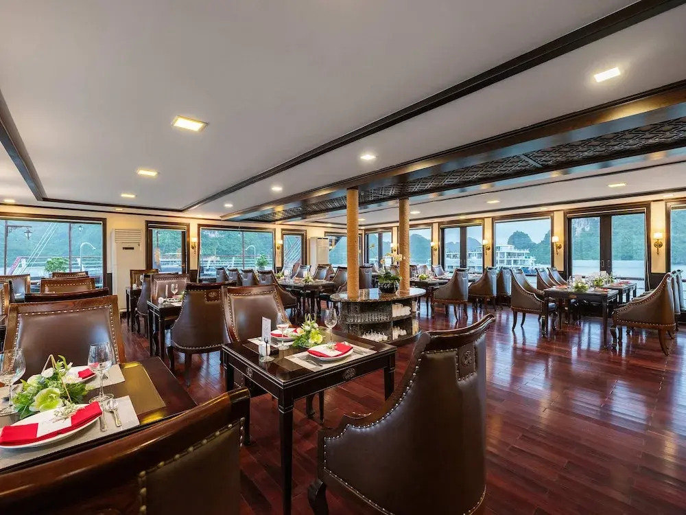 Amanda Luxury Cruise