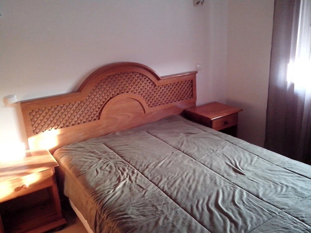 Iconic Apartment with 2 bedrooms & full kitchen 2 Apts by RedAwning
