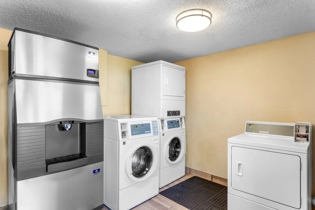 Red Roof Inn PLUS Chicago - Hoffman Estates