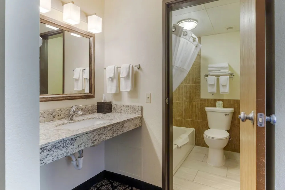 Americinn Oshkosh