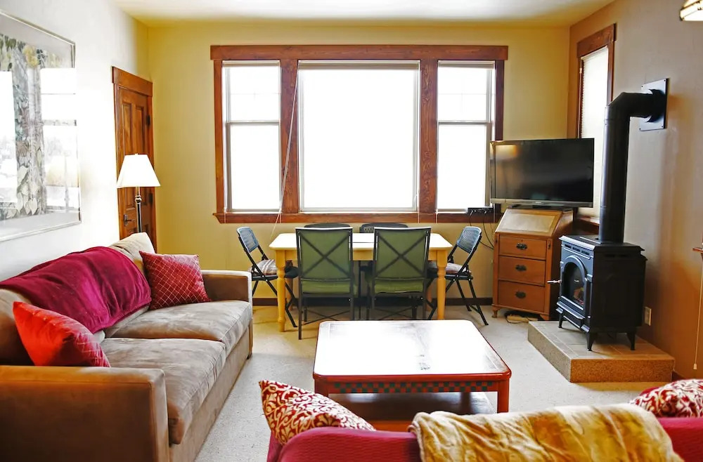 Cozens Pointe Unit B101 by Stay Winter Park