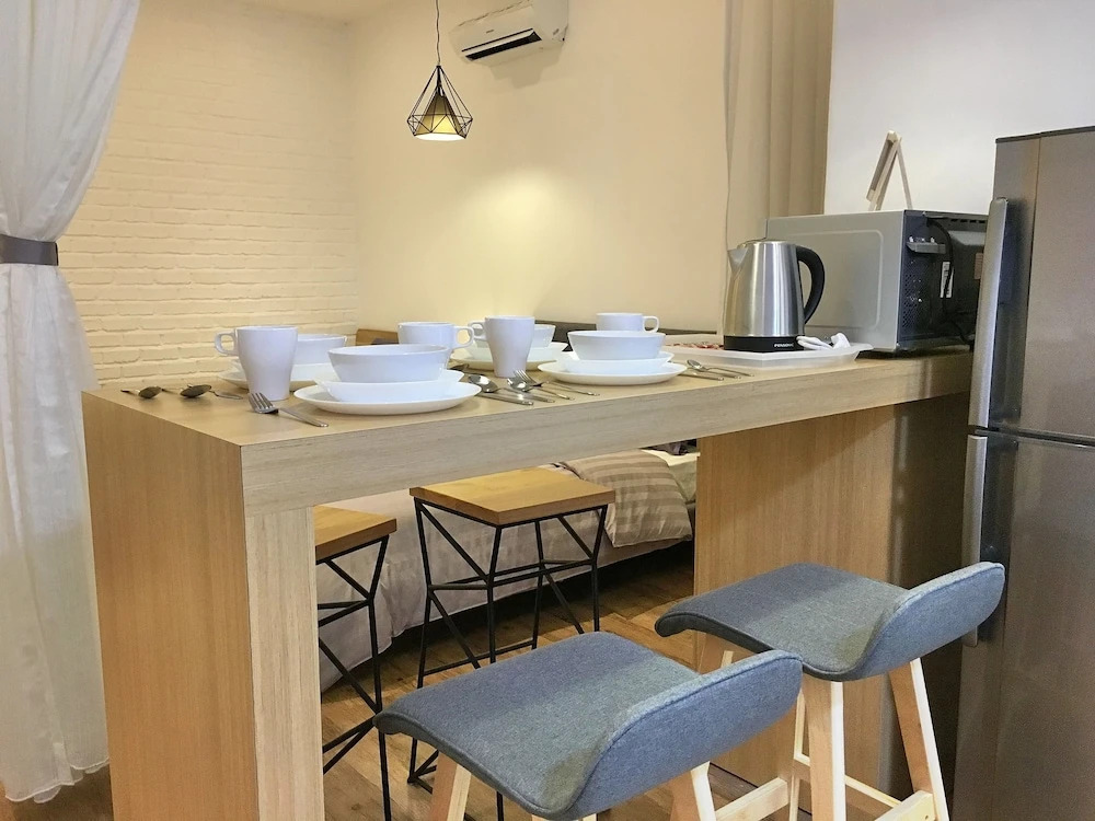 iBook4 Deluxe 2 Bedroom Gurney Suite by iBook Homestay