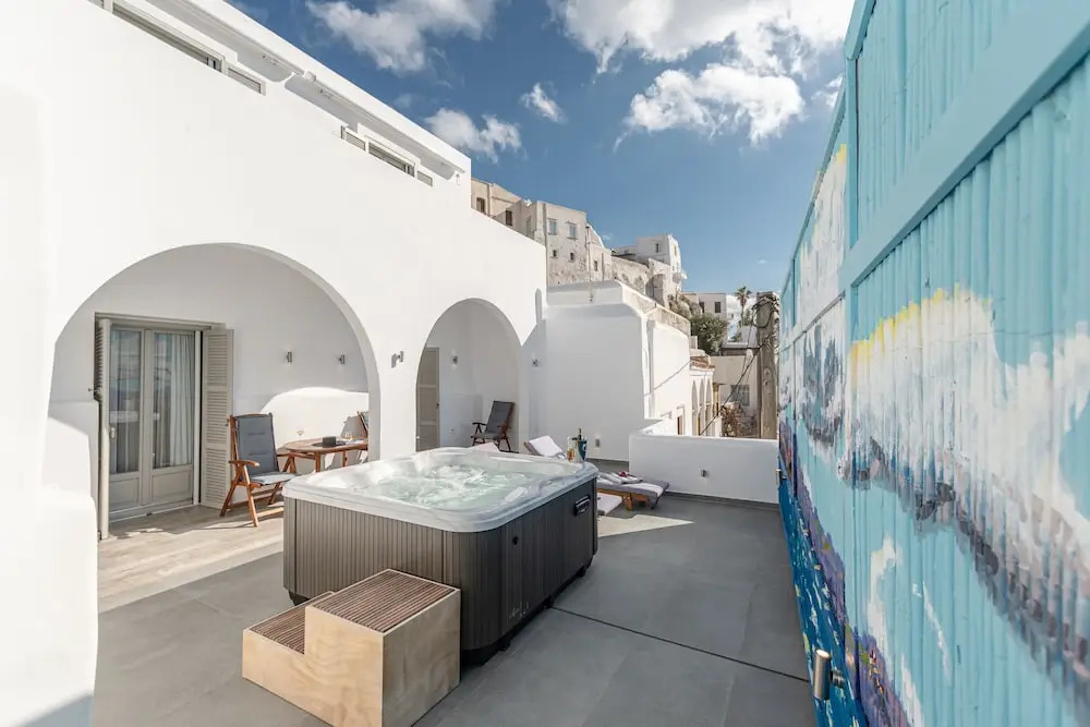 Mariet Naxos Elegant Suites