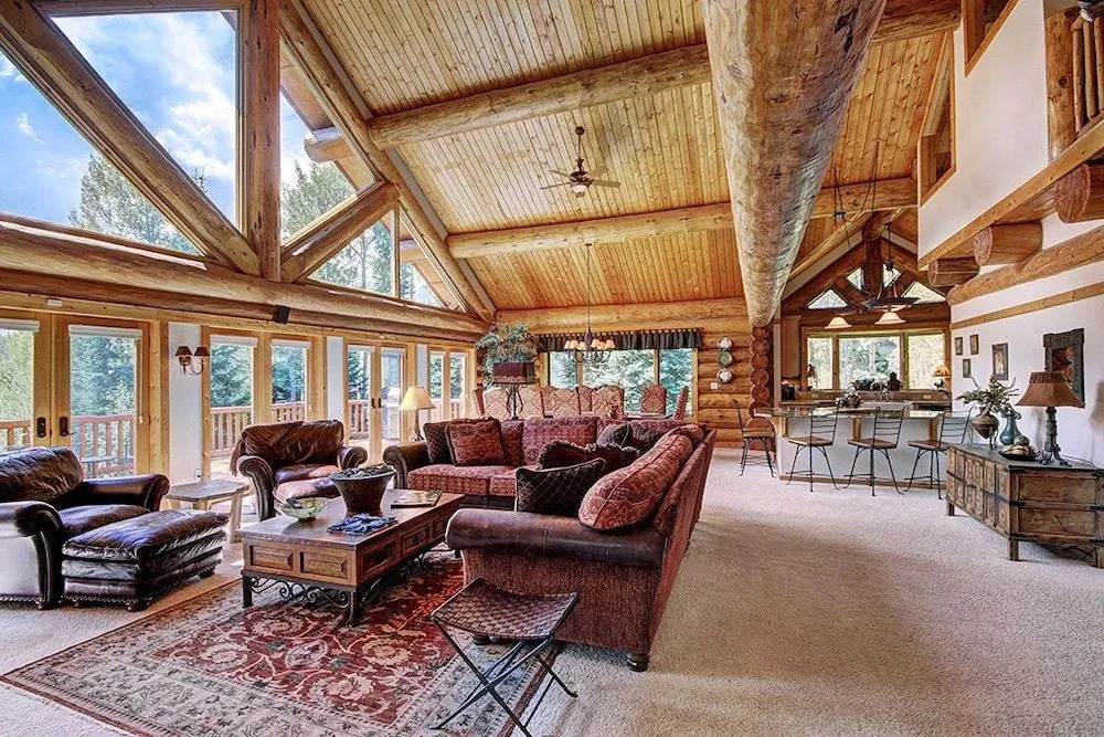 Discovery Lodge by RedAwning