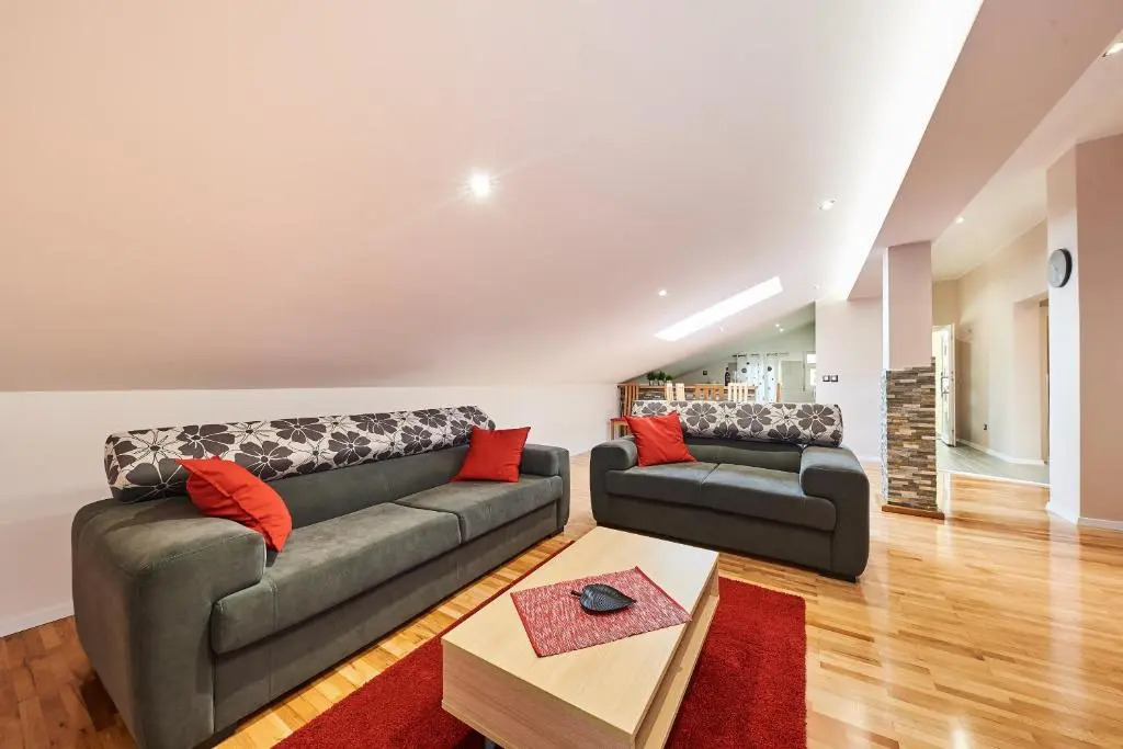 Alto Apartments