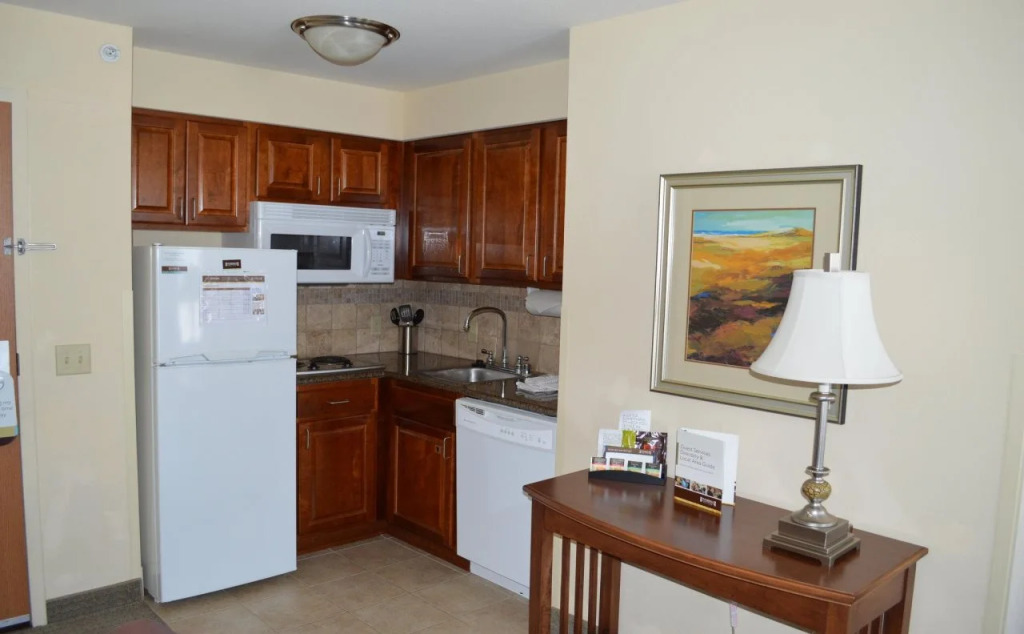 Staybridge Suites Milwaukee West-Oconomowoc by IHG
