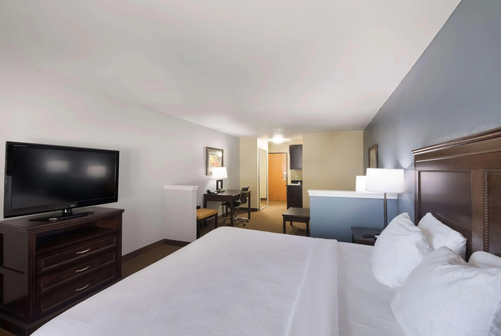 Best Western Temple Inn & Suites