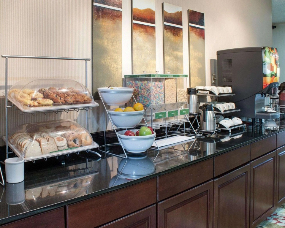 Comfort Suites Parkersburg South