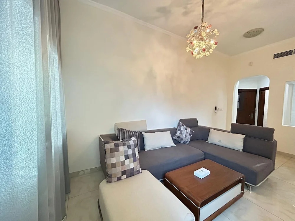 Al Hayat Suites Apartment