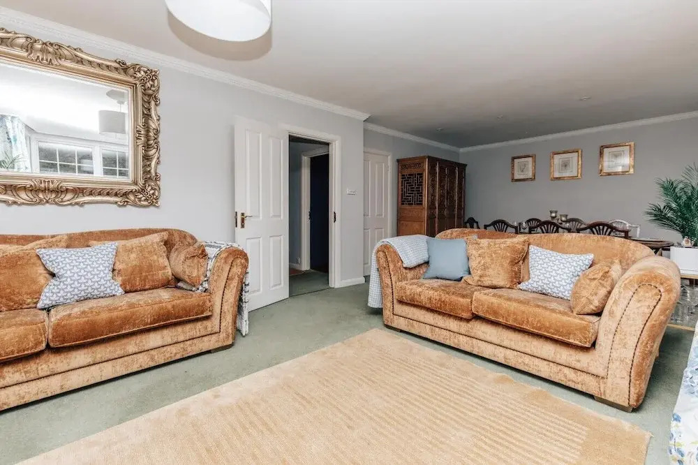 Montpellier House, Centrally Located, Large Garden
