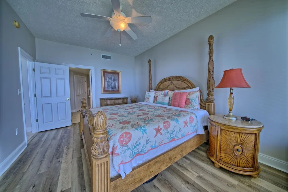 Gulf Crest Condominium #2107 - 3 Br Condo