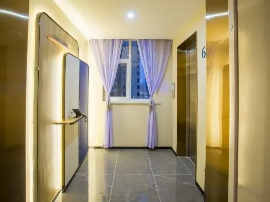 LanOuShangPin Hotel (Taiyuan South Station University of Finance and Economics)