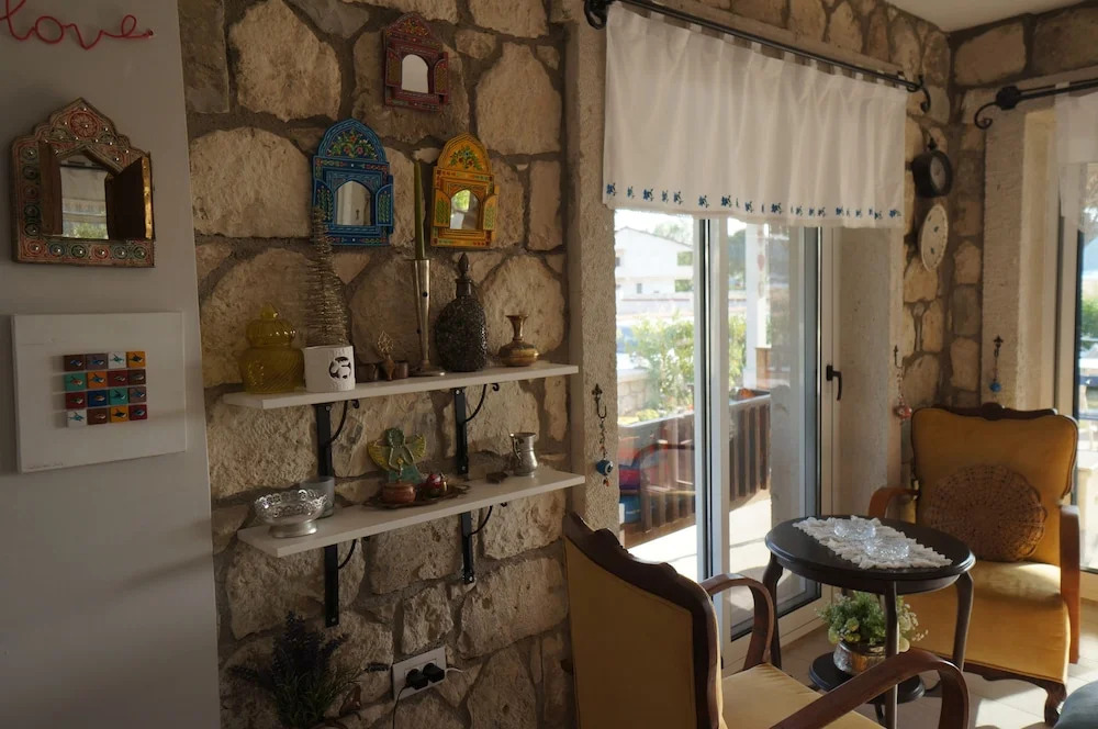 Dantel Konuk Evi