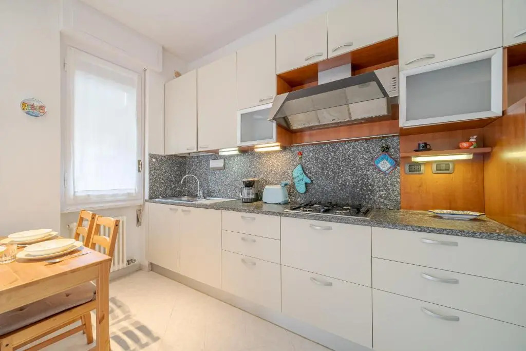 Guesthost - Santa Margherita Quiet Apartment With Balcony