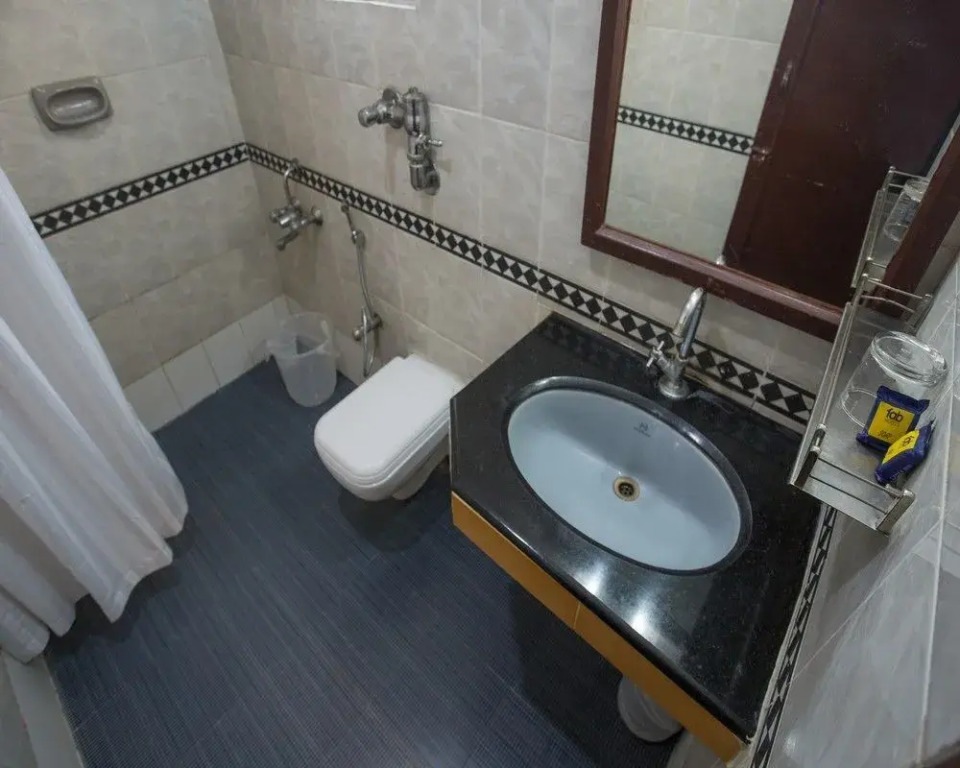 FabHotel Pearl T Nagar