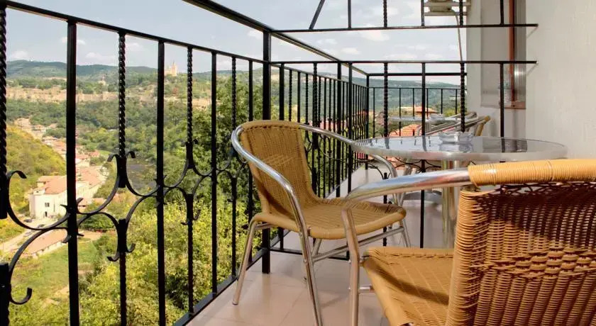 Lucky Hotel
