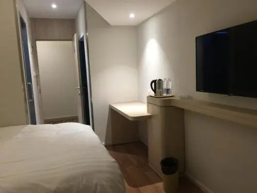 Shanghai Jingda Hotel