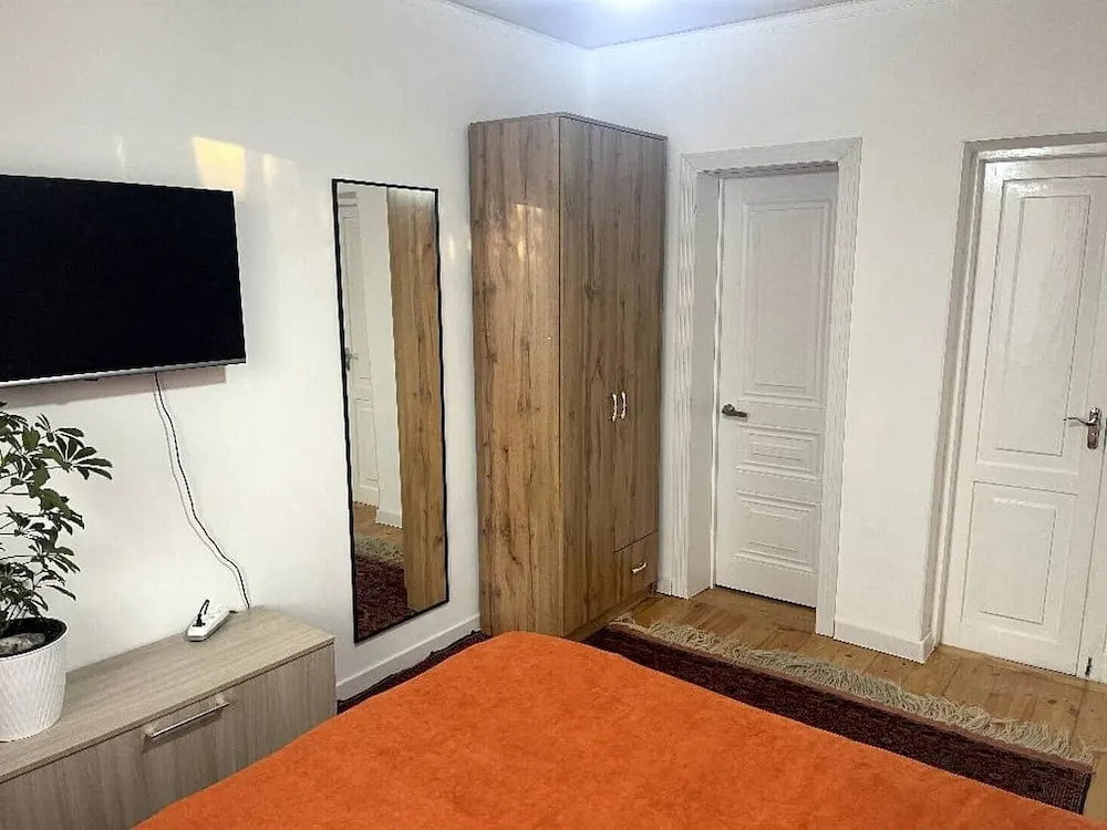 Family Guest House & Hostel