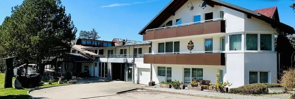Landhotel Tanneneck - ideal für Gruppen, Familien und Hunde