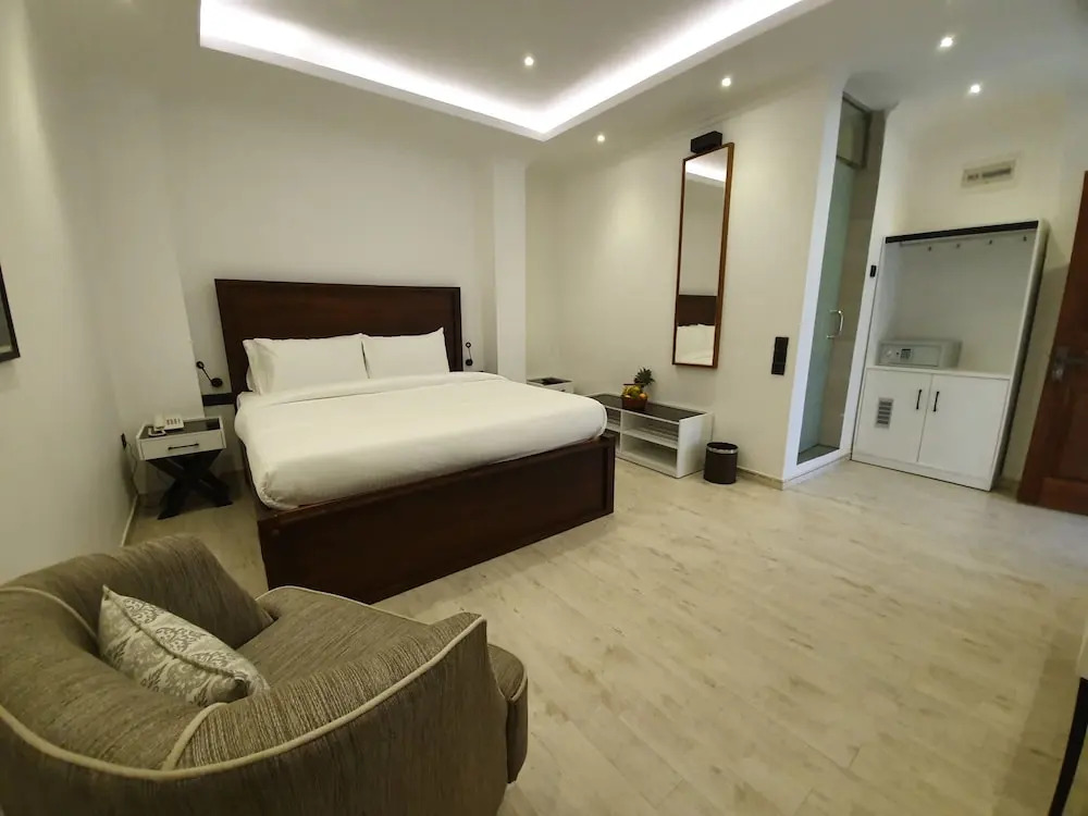 Bed Station 210
