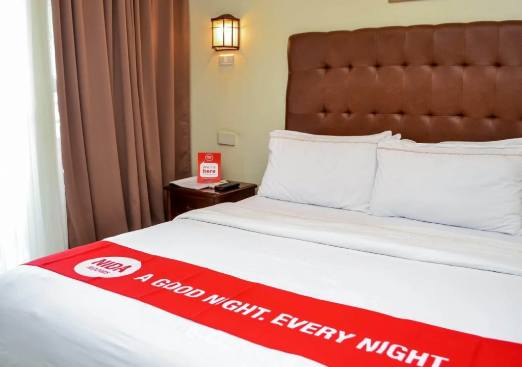 Nida Rooms Regal Marble Hotel
