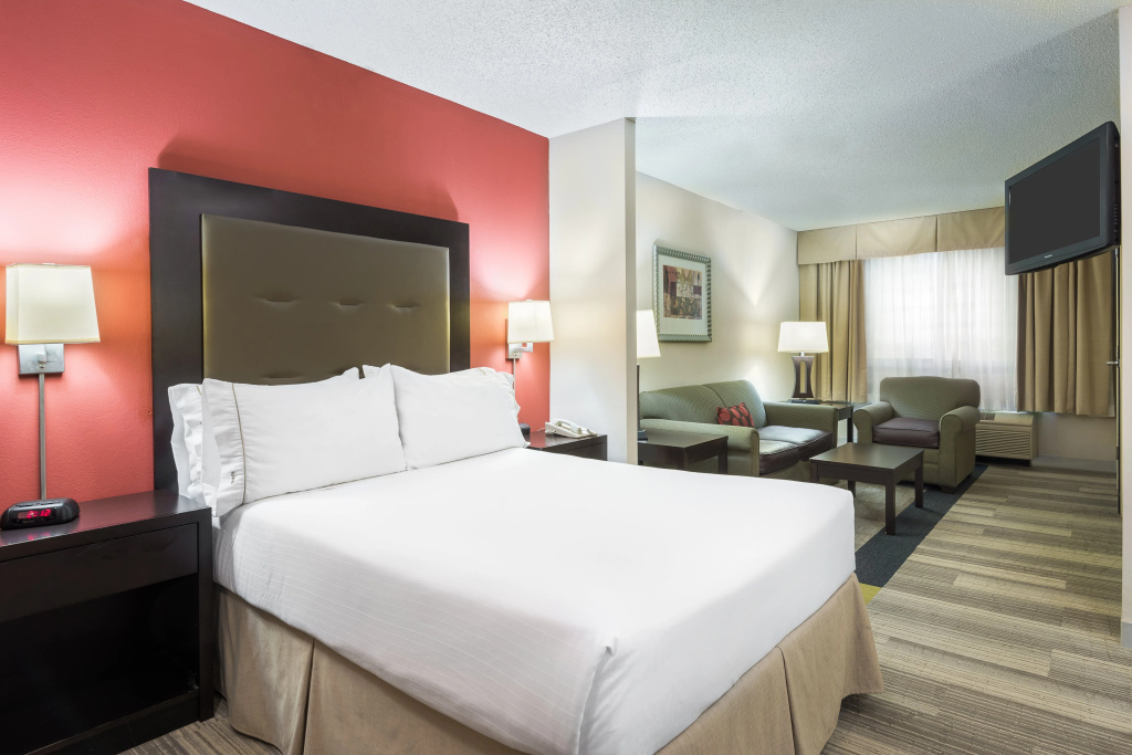 Holiday Inn Express Hotel & Suites Kendall East-Miami by IHG