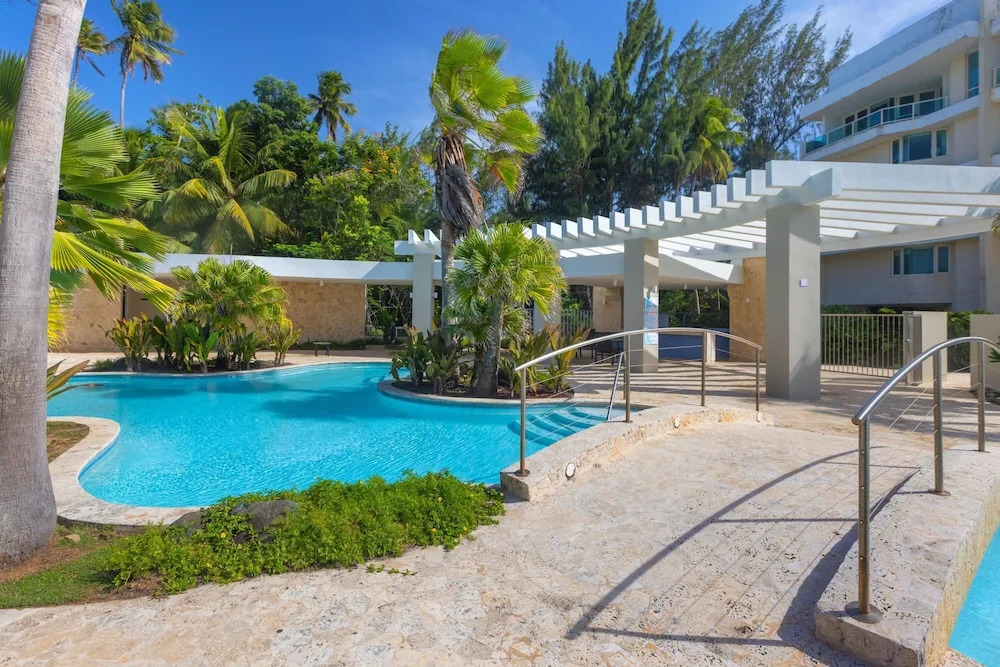 Otium Rentals Upscale Beach Family Oasis