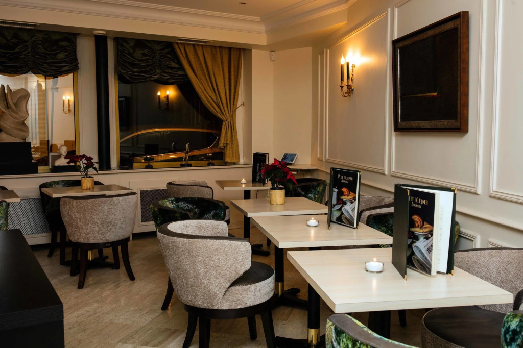 Queens Boutique Hotel