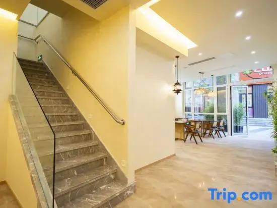 Zhuwu Qingshe