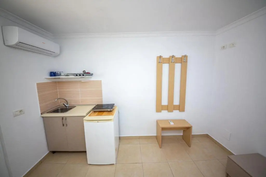 Himara Apartments