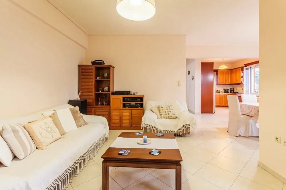Spacious Urban Haven-family Home Perfect Location