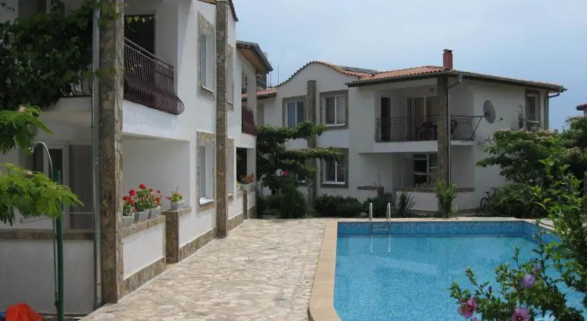 Zhuravi Kranevo Villas