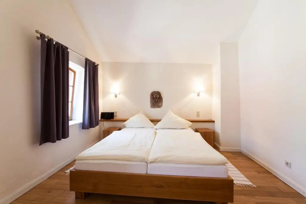 Weingut & Gästehaus GiwerGreif