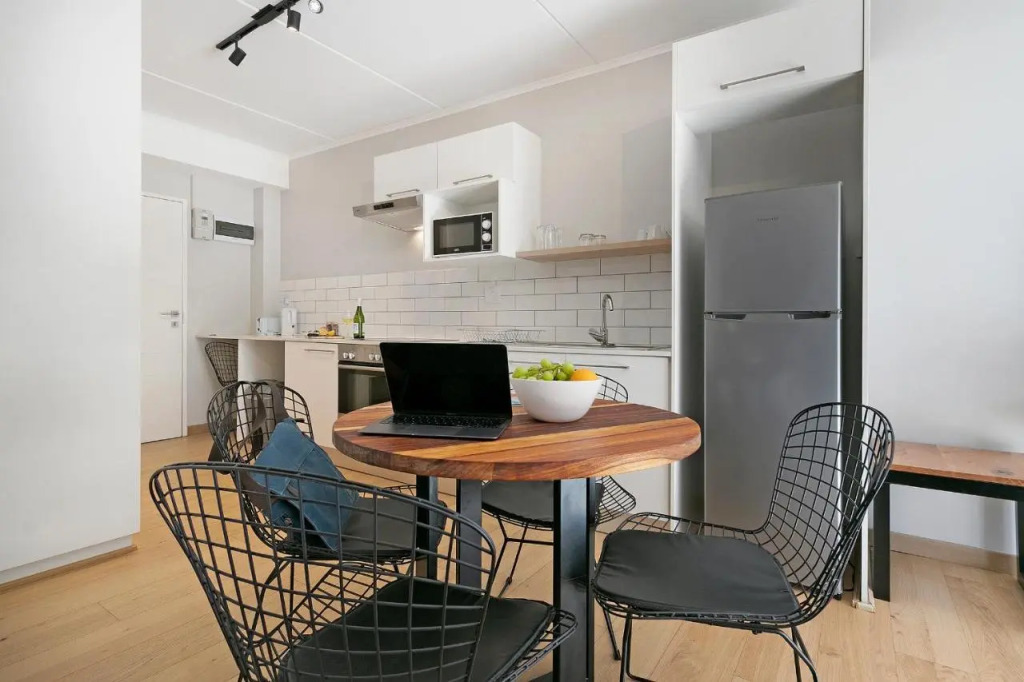 Urban Artisan Luxury Suites by Totalstay