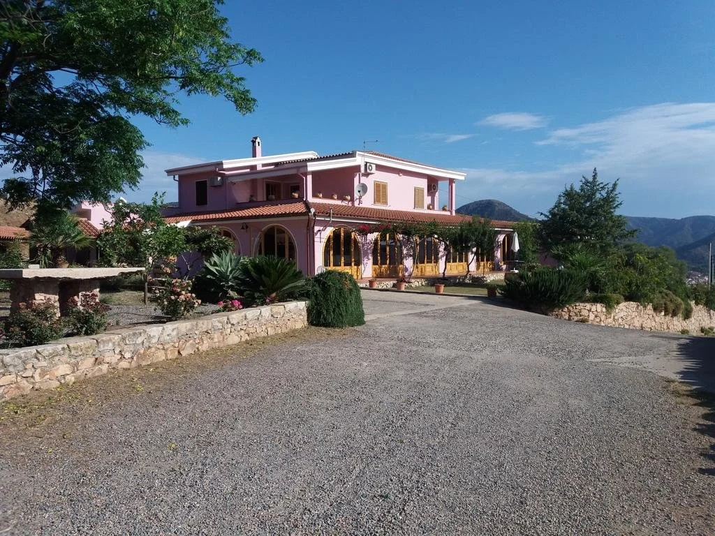 Domus De Janas